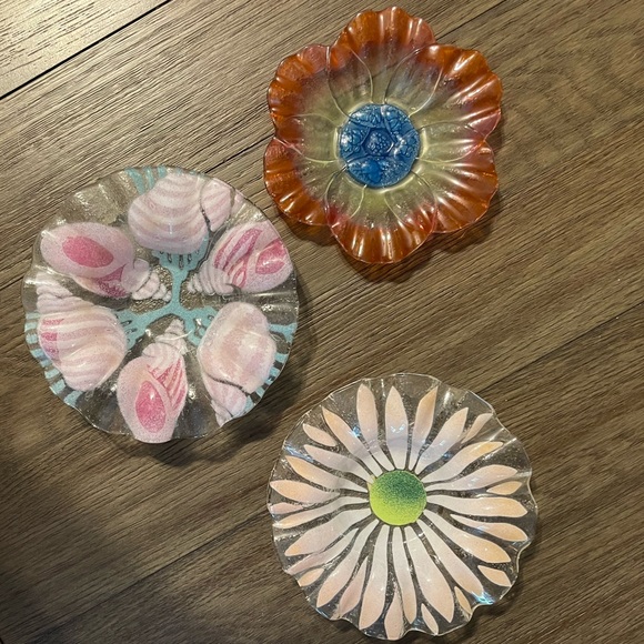 3 Sydenstricker Glass Dishes - Picture 9 of 10